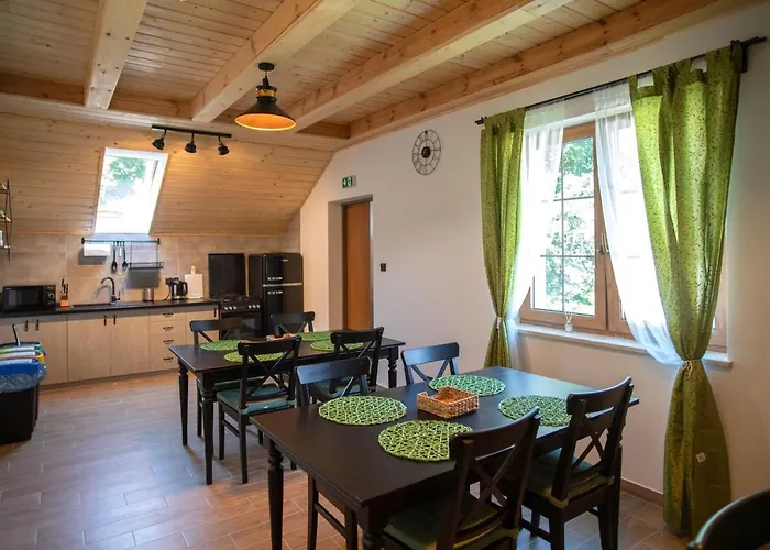 Pod Bocianami Kaszuby Bed & Breakfast